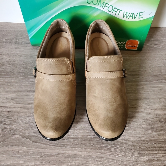 FREE SHIPPING 💕 Easy Street Comfort Booties Size 7WW - Picture 5 of 10